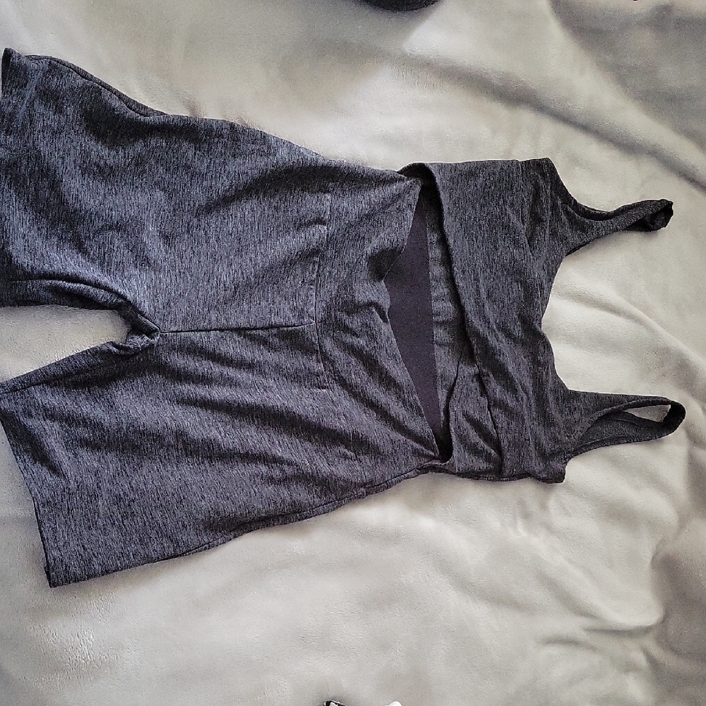 Forever 21 Gray Criscross Active Romper Size Large